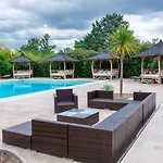 La Demeure De L'arche Bed & Breakfast 4*