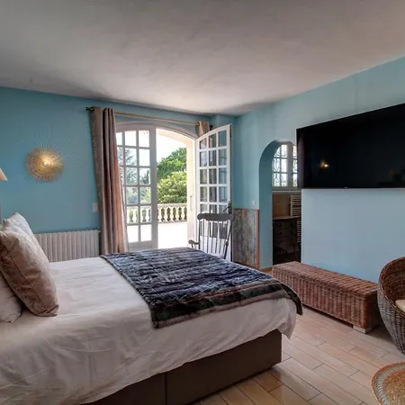 לינה וארוחת בוקר La Demeure De L'arche Saint-Christol-lès-Alès