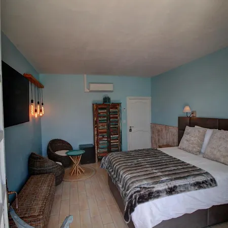 La Demeure De L'arche 4* Saint-Christol-lès-Alès