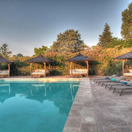 לינה וארוחת בוקר La Demeure De L'arche 4*