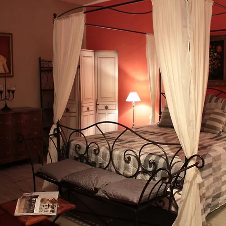 לינה וארוחת בוקר La Demeure De L'arche Saint-Christol-lès-Alès