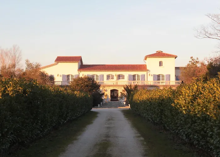 Bed & Breakfast La Demeure De L'arche Saint-Christol-lès-Alès