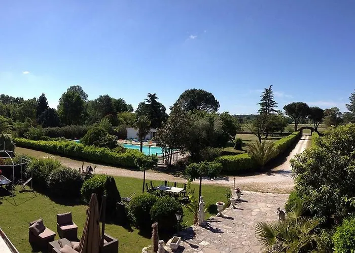 Bed & Breakfast La Demeure De L'arche 4*
