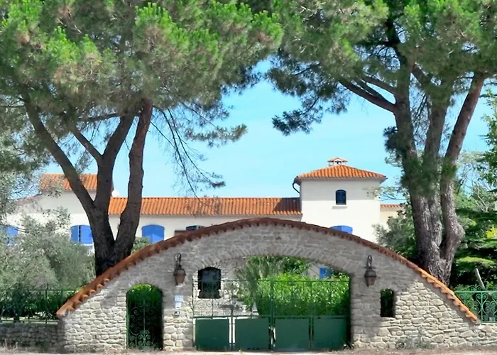 La Demeure De L'arche Saint-Christol-lès-Alès