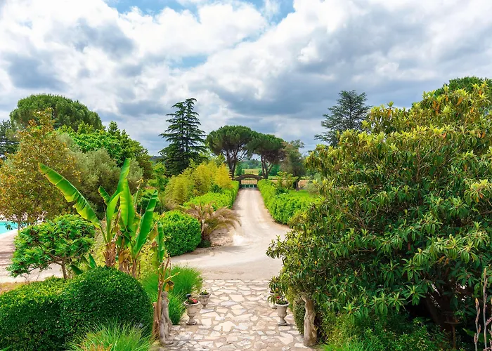 Bed & Breakfast La Demeure De L'arche 4*