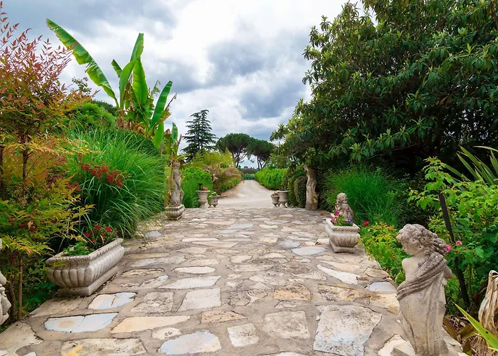 La Demeure De L'arche Bed & Breakfast Saint-Christol-lès-Alès